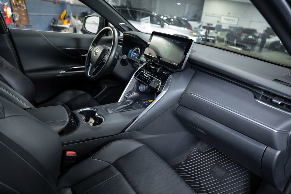 2021 Toyota Venza XLE AWD-14