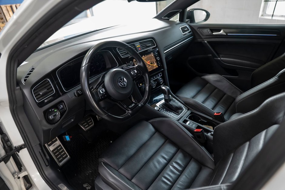 2019 Volkswagen Golf R-7