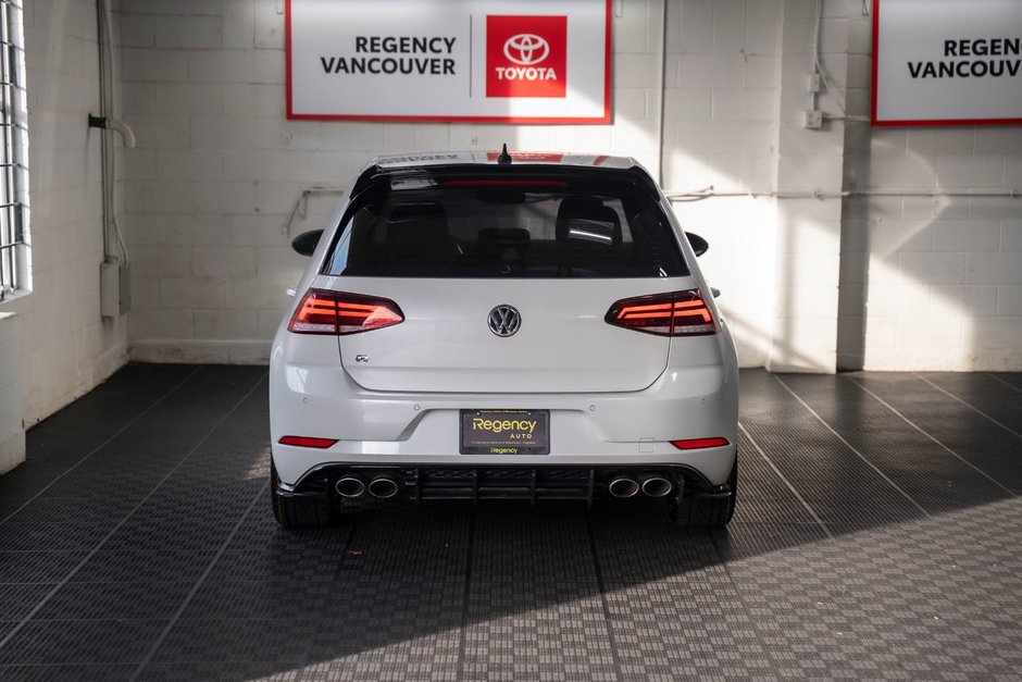 2019 Volkswagen Golf R-12