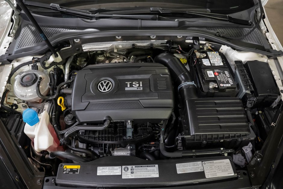 2019 Volkswagen Golf R-19