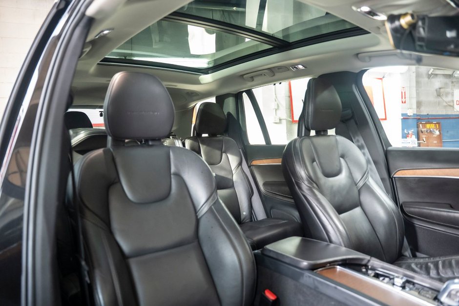 2017 Volvo XC90 T8 Inscription-17