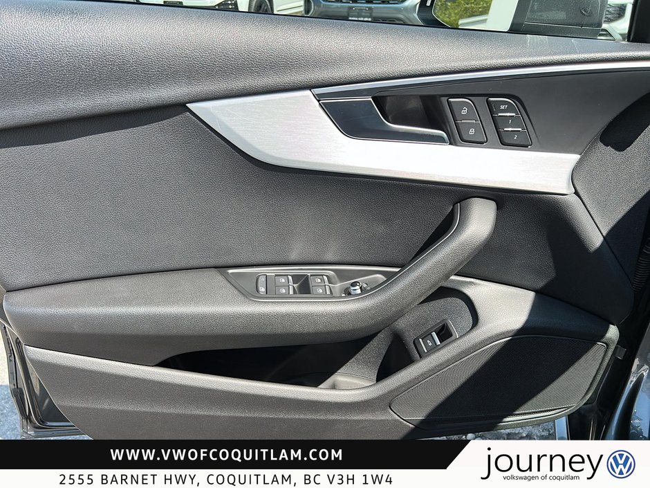 2017 Audi A4 2.0T Progressiv quattro 7sp S tronic-11