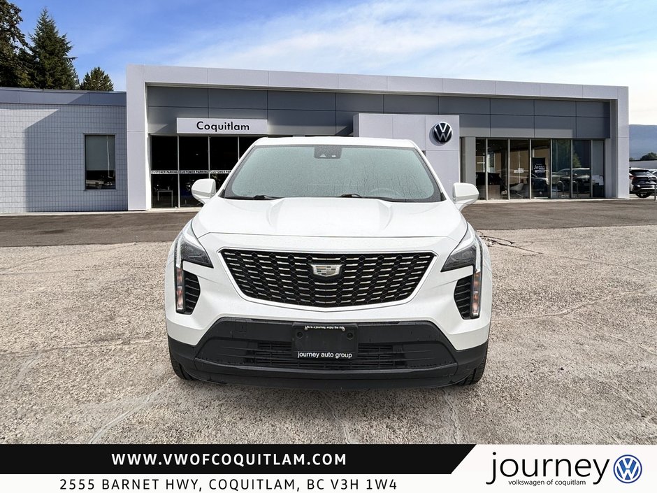 2022 Cadillac XT4 Luxury AWD-1