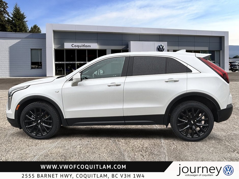 2022 Cadillac XT4 Luxury AWD-4