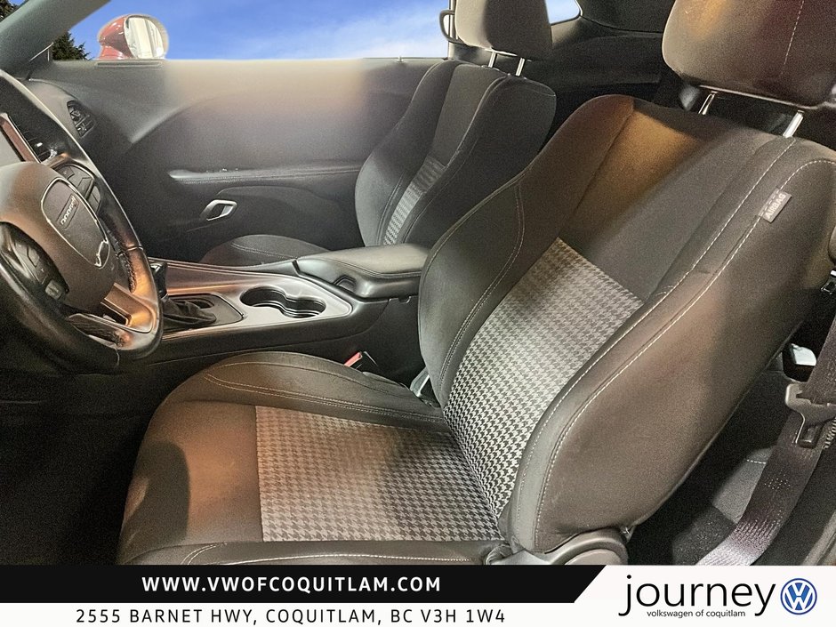 2023 Dodge Challenger SXT RWD-9