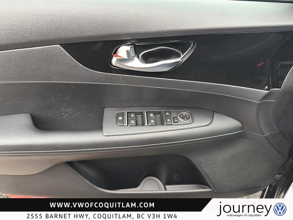 2022 Kia Forte Sedan EX IVT-10