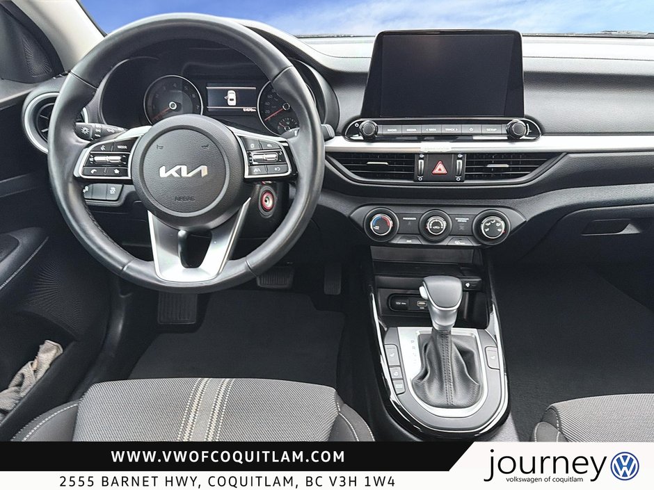 2023 Kia Forte Sedan EX IVT-9