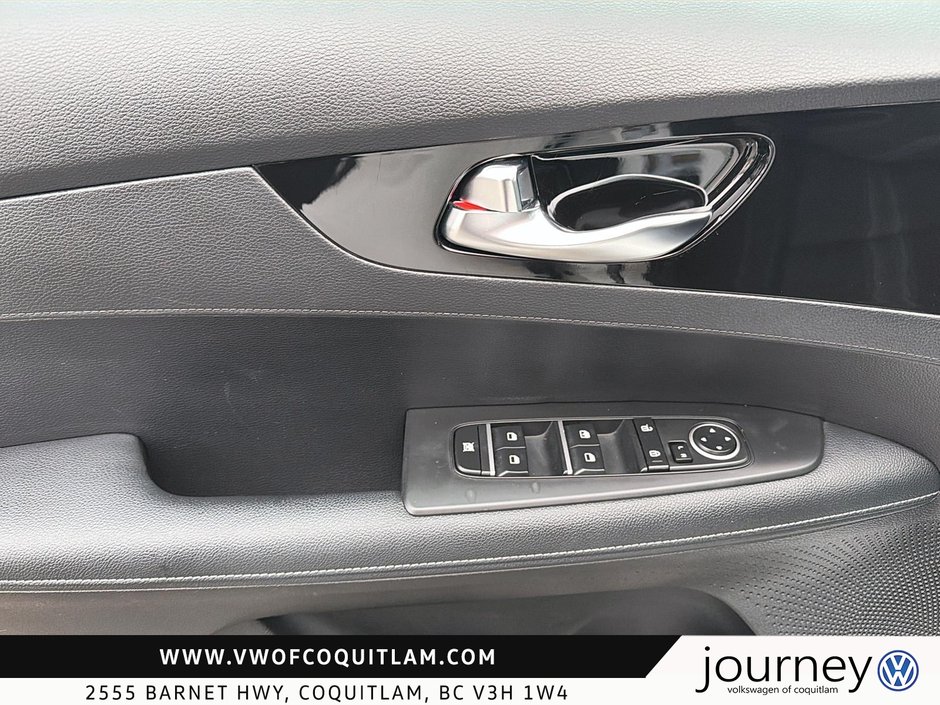 2023 Kia Forte Sedan EX IVT-10