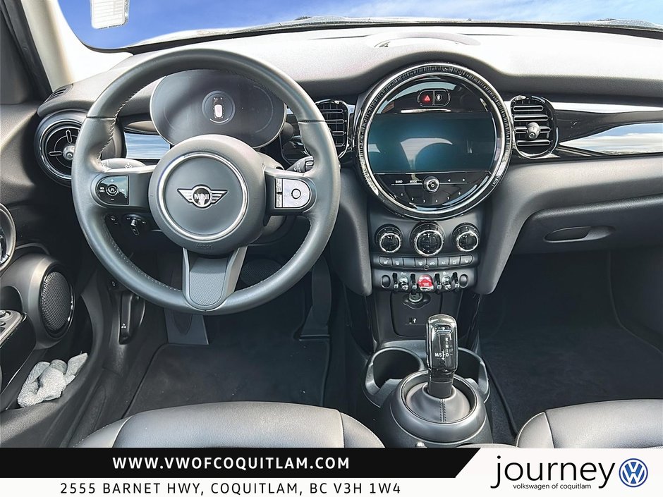 2024 MINI Cooper 5 Door-9