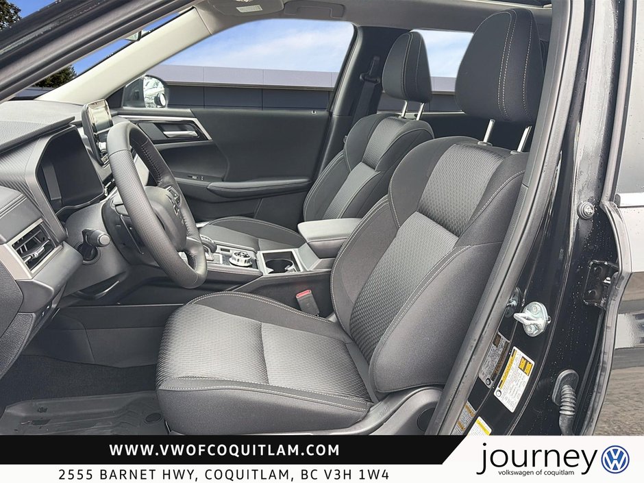 2025 Mitsubishi Outlander Plug-In Hybrid SE S-AWC-8