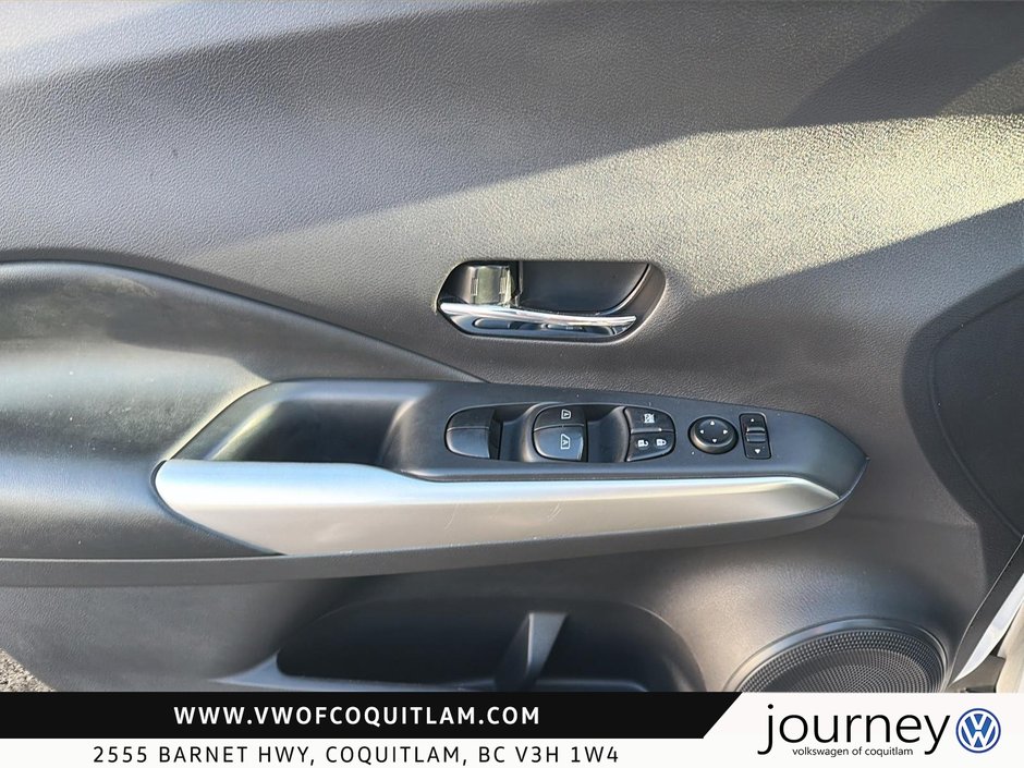 2019 Nissan Kicks SR CVT (2)-10