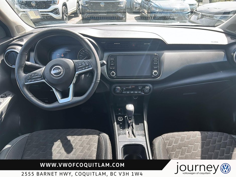 2023 Nissan Kicks SV CVT-8