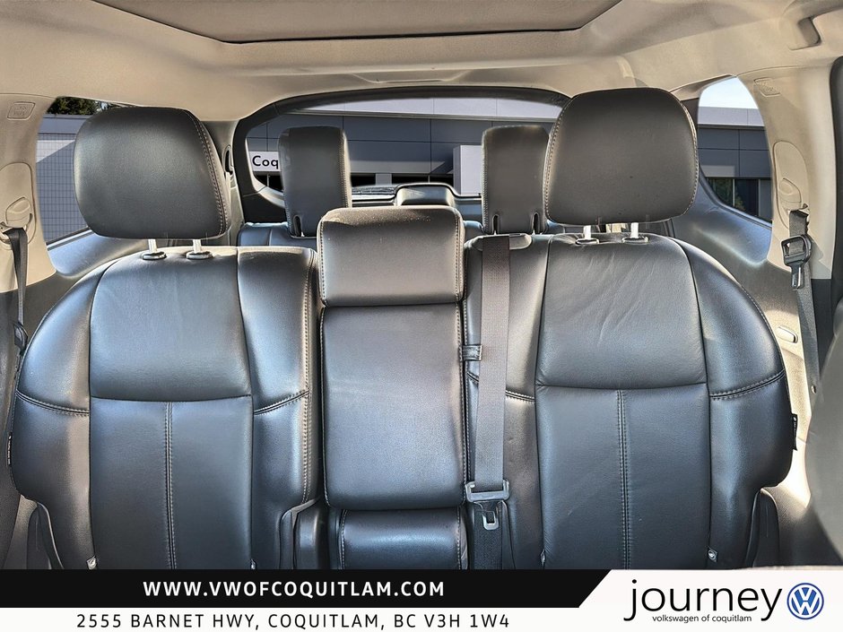 2018 Nissan Pathfinder Midnight Edition V6 4x4 at-9