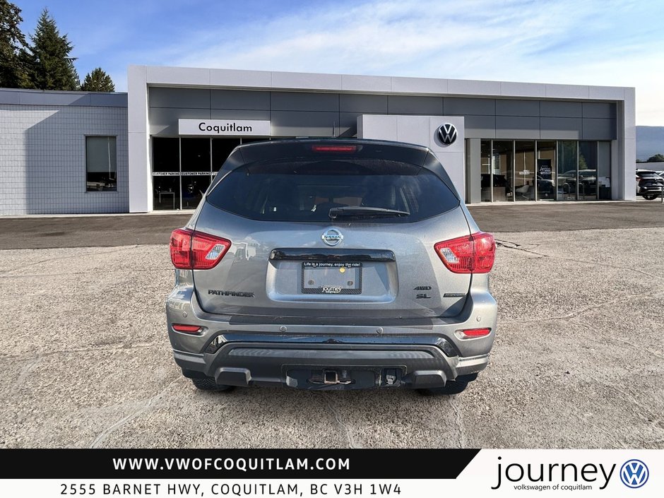 2018 Nissan Pathfinder Midnight Edition V6 4x4 at-2