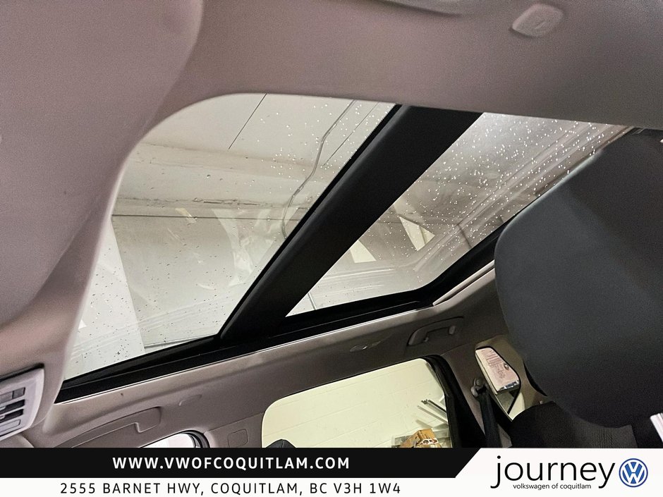 2024 Nissan Rogue AWD SV Moonroof-15
