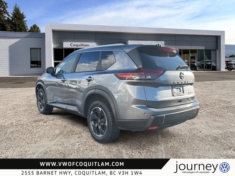 2024 Nissan Rogue AWD SV Moonroof-3