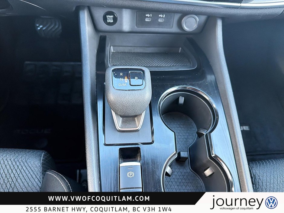 2024 Nissan Rogue AWD SV Moonroof-14