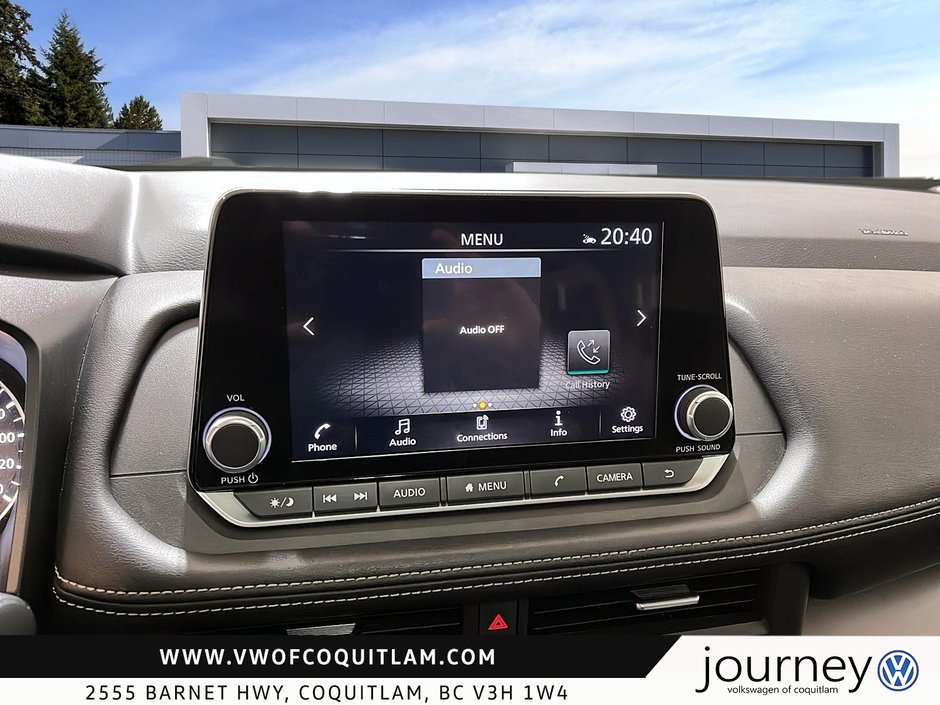 2024 Nissan Rogue AWD SV Moonroof-18