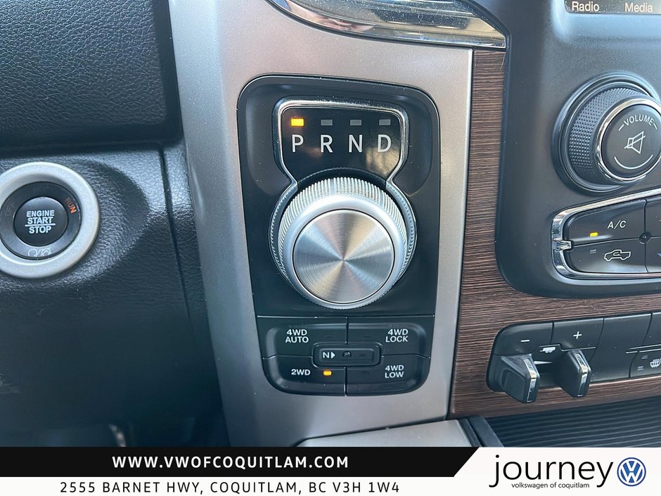 2017 Ram RAM 1500 Crew Cab 4x4 Laramie (140.5 WB - 5.7 Box)-13