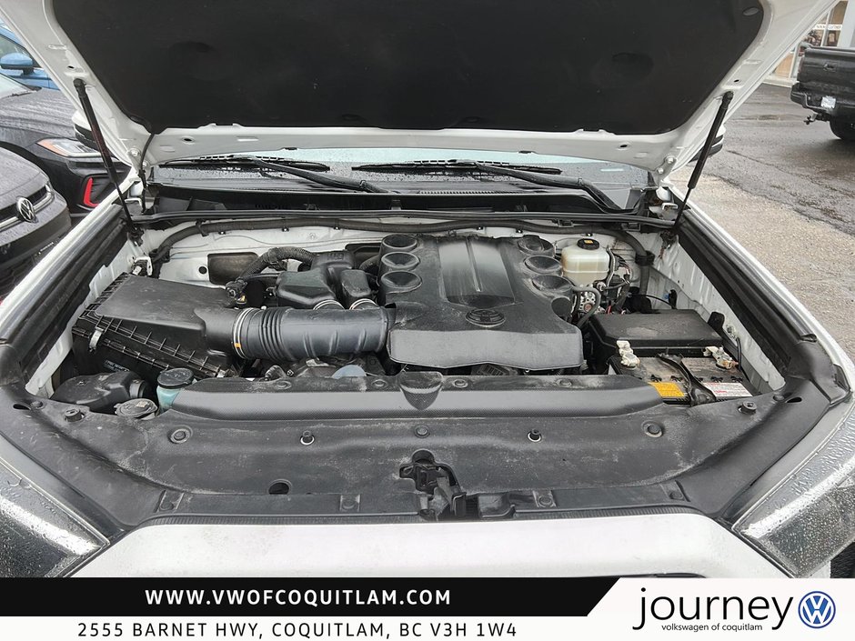 2018 Toyota 4Runner SR5 V6 5A-6