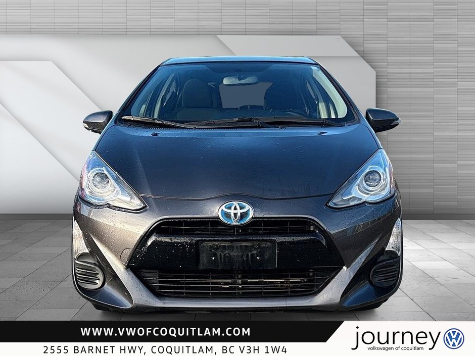 2016 Toyota Prius C Tech-1