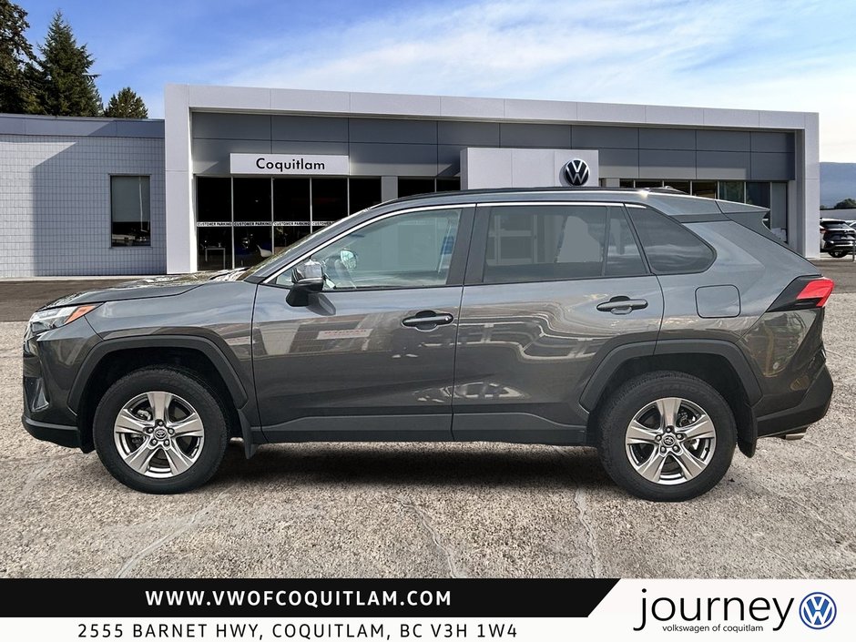 2023 Toyota RAV4 XLE AWD-4