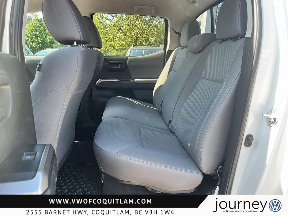 2023 Toyota Tacoma 4X4 Double Cab 6A-8