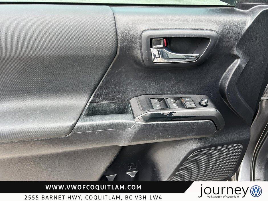 2020 Toyota Tacoma 4x4 Double Cab Short Bed V6 6A-9