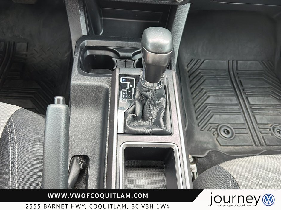 2020 Toyota Tacoma 4x4 Double Cab Short Bed V6 6A-13