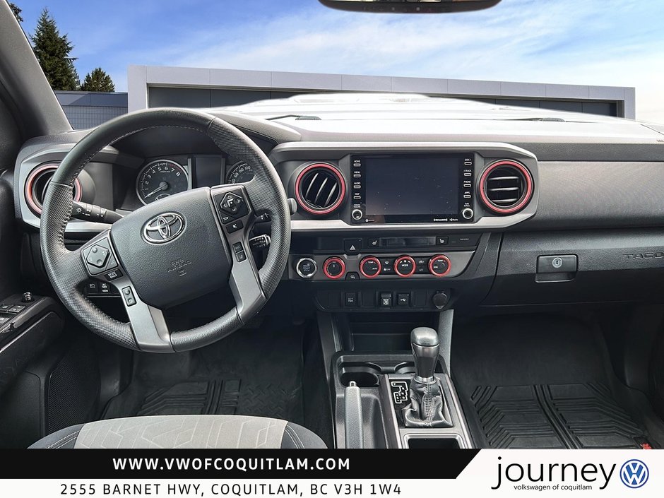 2020 Toyota Tacoma 4x4 Double Cab Short Bed V6 6A-8