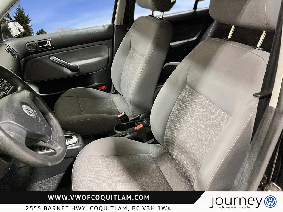 2010 Volkswagen City Golf 2.0 at-8