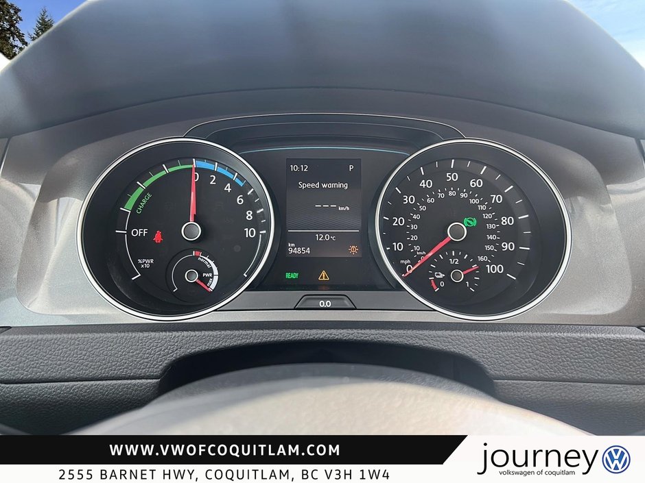 2016 Volkswagen e-Golf (U.S. Model) SE-13