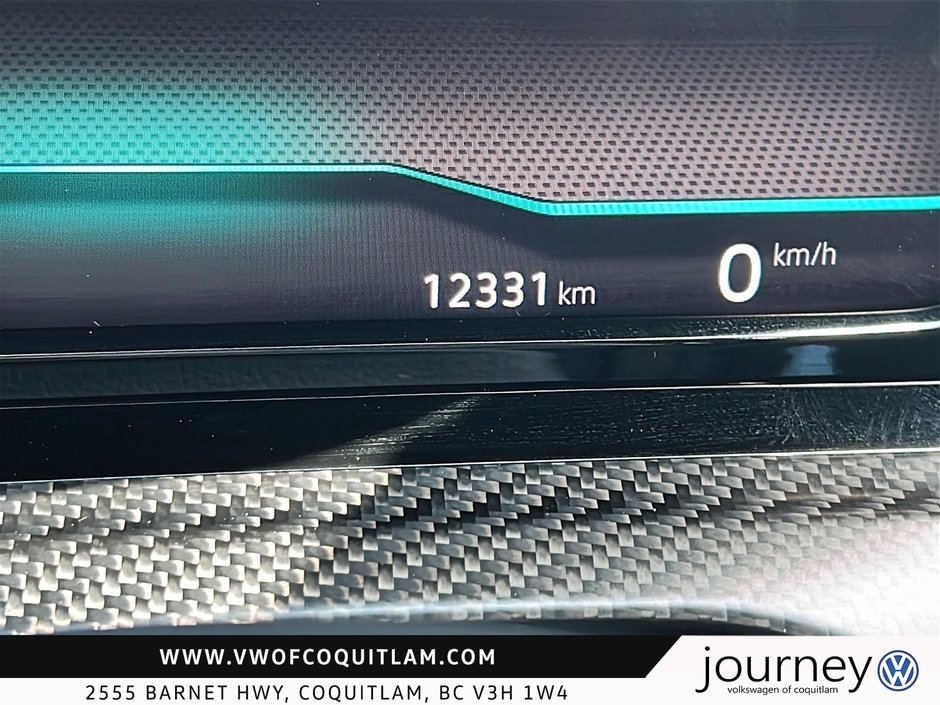 2024 Volkswagen Golf R 2.0T 7Sp at DSG w/Tip-11