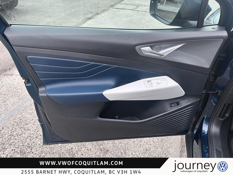 2023 Volkswagen ID.4 Pro AWD-10