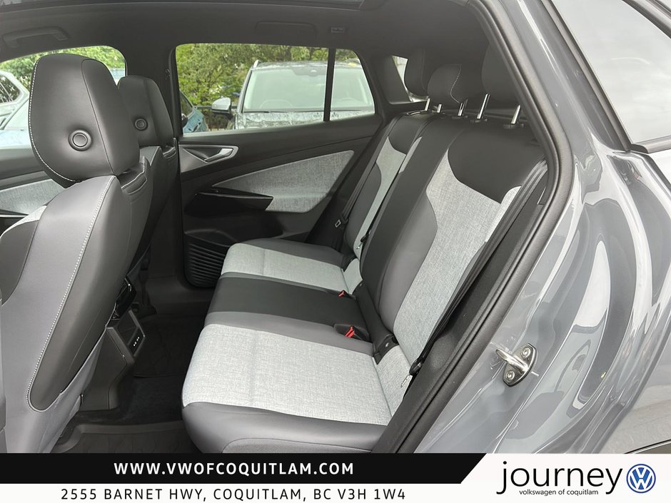 2023 Volkswagen ID.4 Pro AWD-8