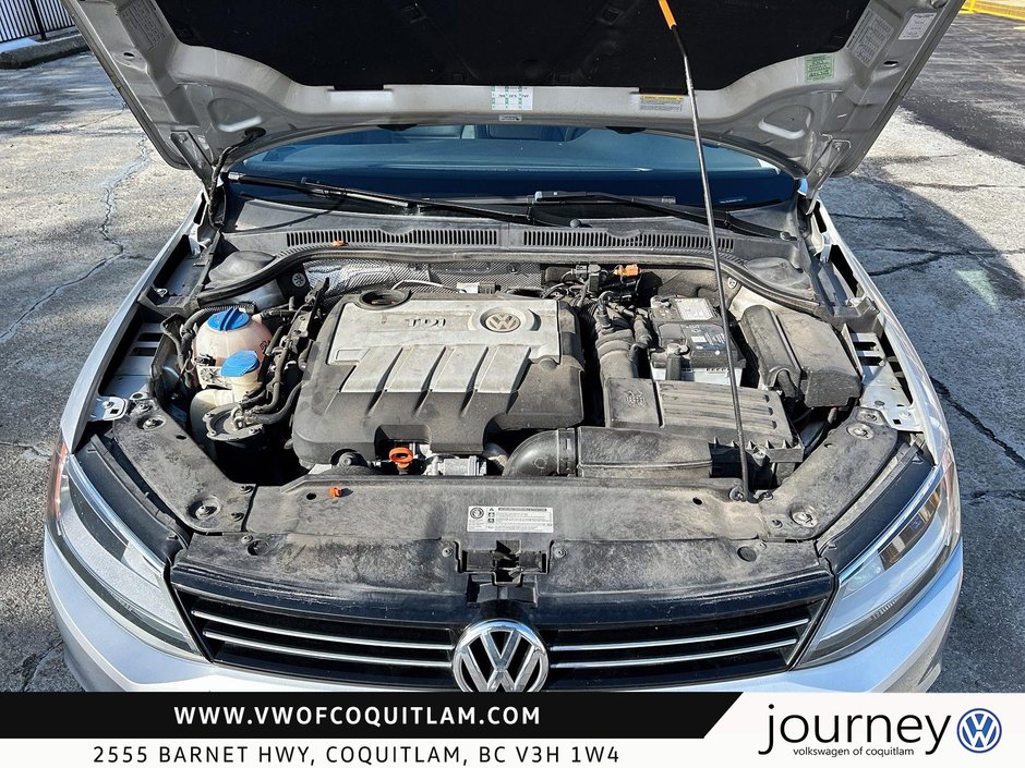 2012 Volkswagen Jetta Highline 2.0 TDI 6sp DSG at Tip-6