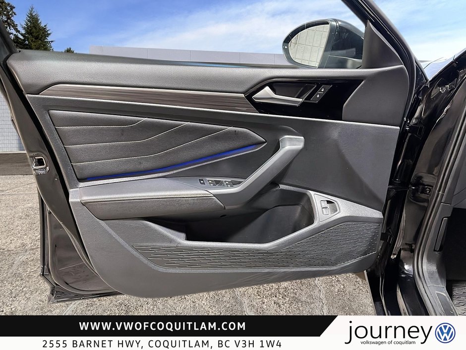 2024 Volkswagen Jetta Highline 1.5 T 8Sp at w/Tip-10