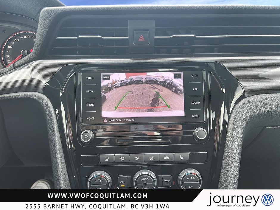 2021 Volkswagen Passat Highline 2.0T 6sp at w/Tip-16