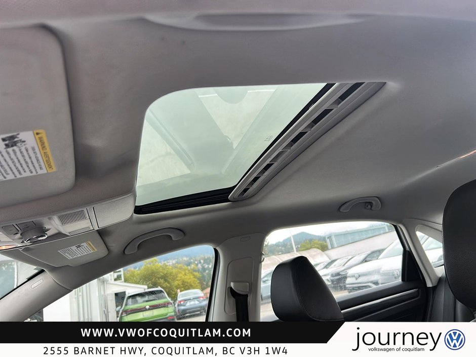 2021 Volkswagen Passat Highline 2.0T 6sp at w/Tip-15