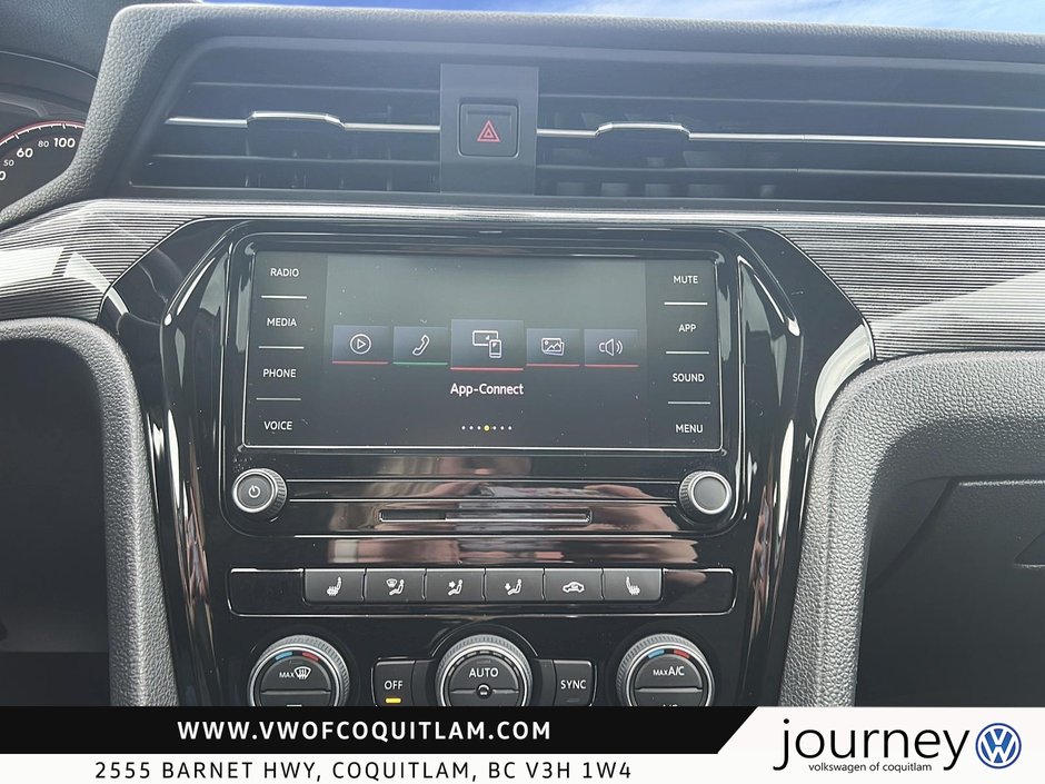 2021 Volkswagen Passat Highline 2.0T 6sp at w/Tip-17