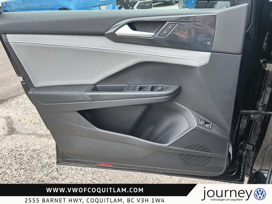 2022 Volkswagen Taos Highline 1.5T 7sp at DSG w/ Tip 4M-9