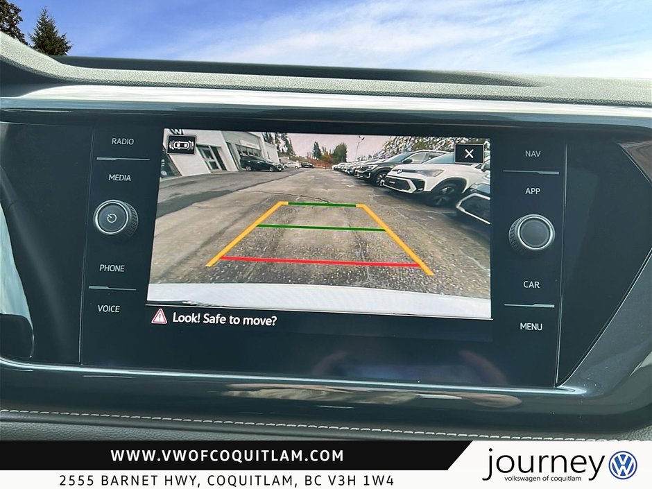 2022 Volkswagen Taos Highline 1.5T 7sp at DSG w/ Tip 4M-17