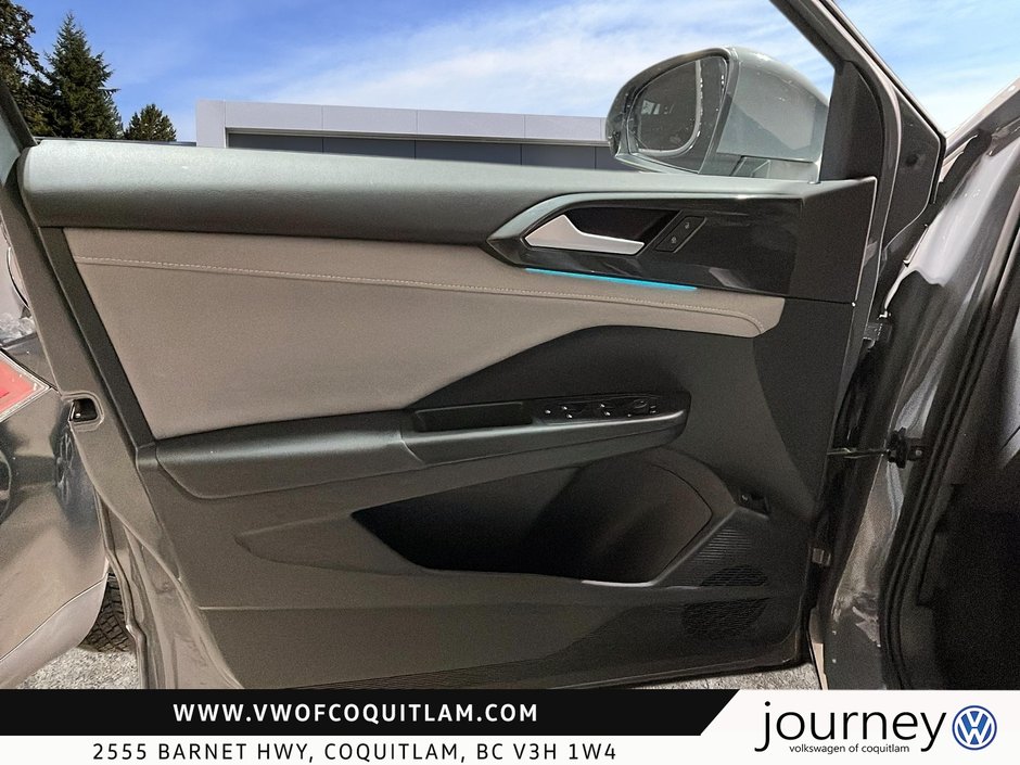 2022 Volkswagen Taos Highline 1.5T 7sp at DSG w/ Tip 4M-10