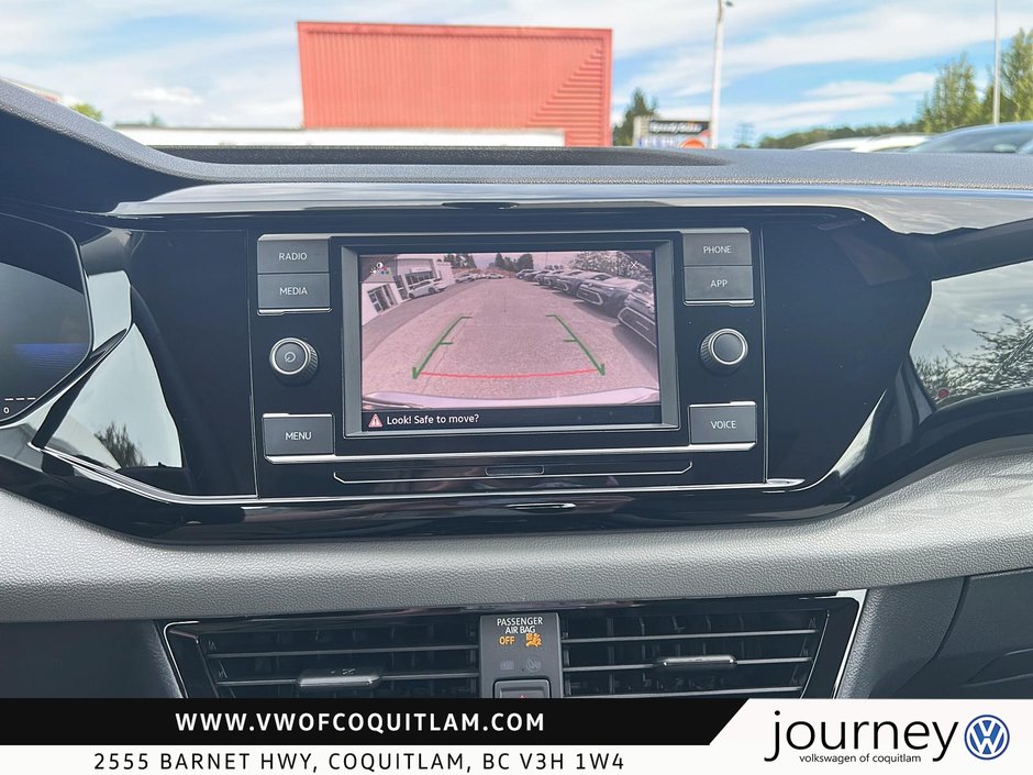 2023 Volkswagen Taos Trendline 1.5T 8sp at w/ Tip-16