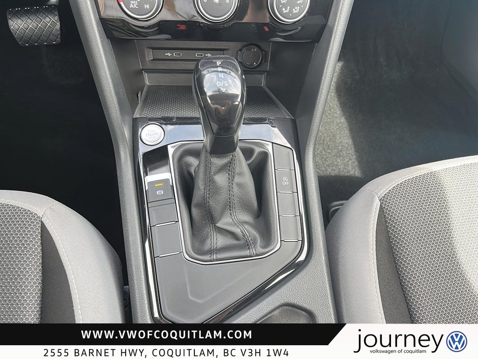 2023 Volkswagen Taos Trendline 1.5T 8sp at w/ Tip-15