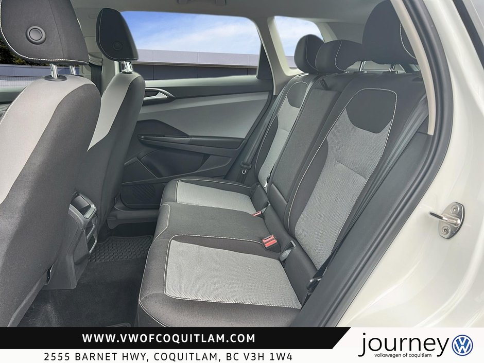 2023 Volkswagen Taos Trendline 1.5T 8sp at w/ Tip-9