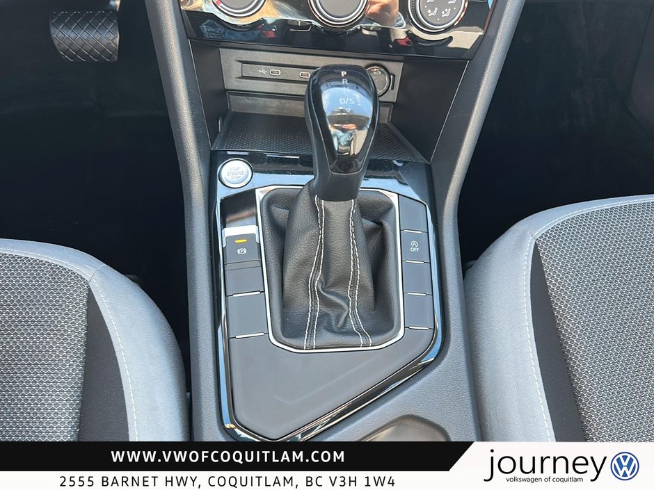 2024 Volkswagen Taos Trendline 1.5T 8sp at w/ Tip-14