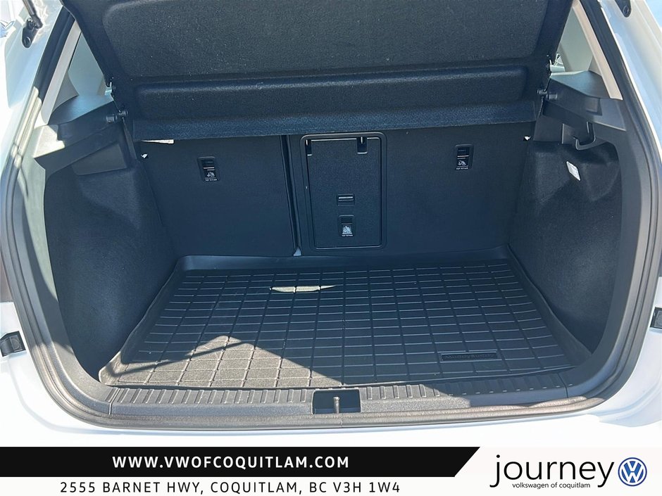 2024 Volkswagen Taos Trendline 1.5T 7sp at DSG w/ Tip 4M-5