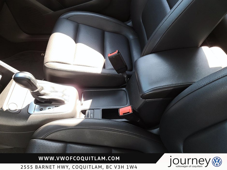2017 Volkswagen Tiguan Comfortline 2.0T 6sp at w/Tip 4M-8