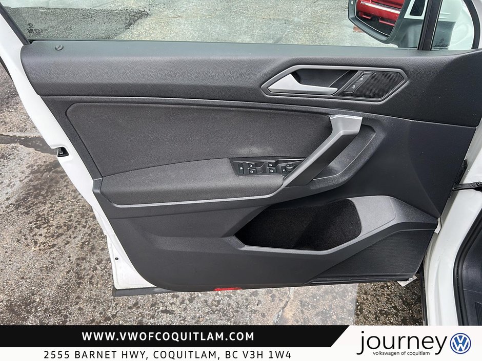 2021 Volkswagen Tiguan Trendline 2.0T 8sp at w/Tip 4M-10